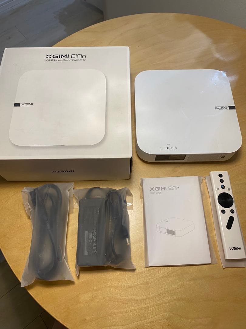 【美品】XGIMI ELFinプロジェクター