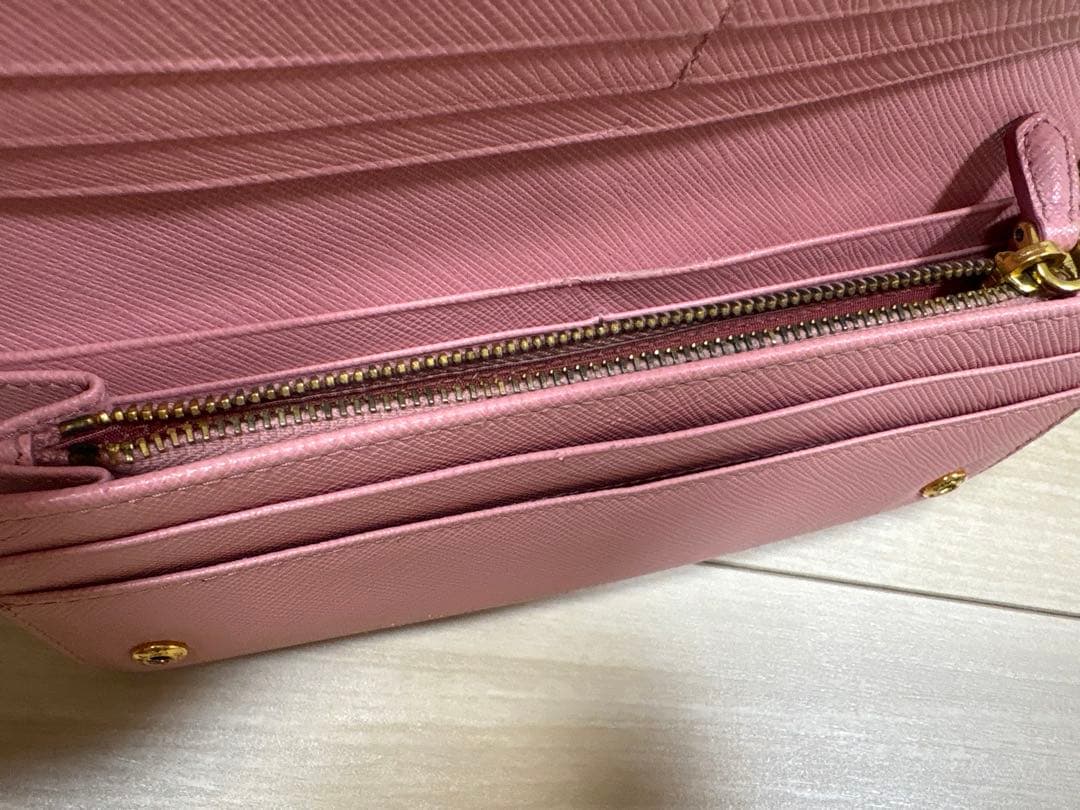 PRADA 長財布 ピンク