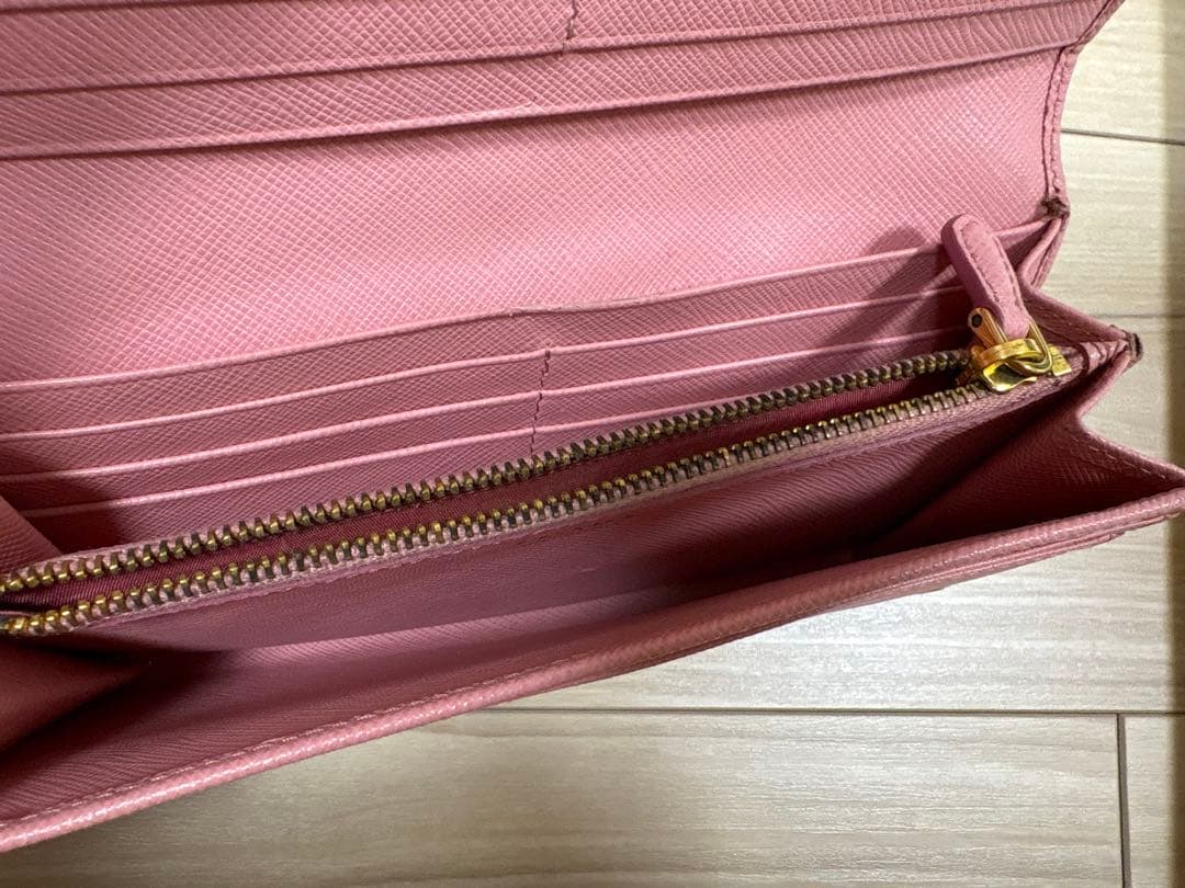 PRADA 長財布 ピンク