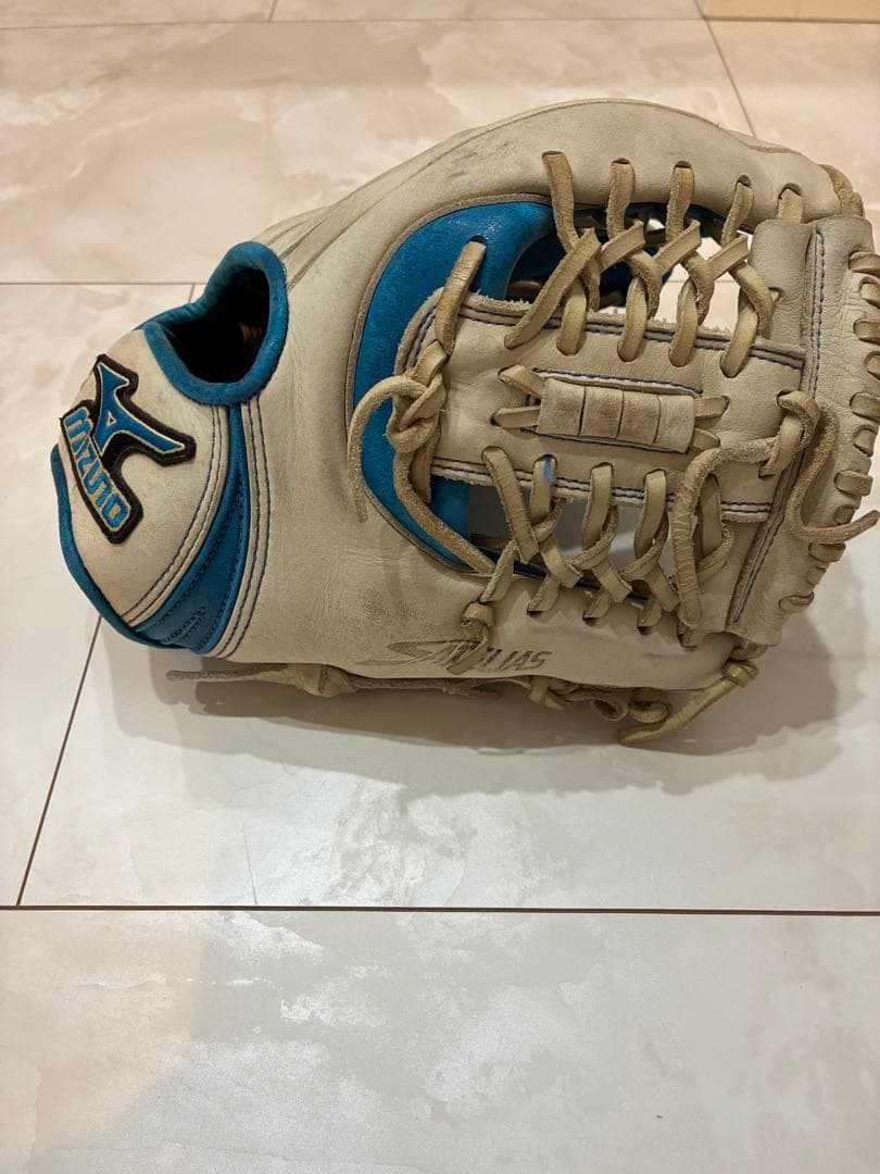 希少　ミズノ ソフトボールグローブ　内野用