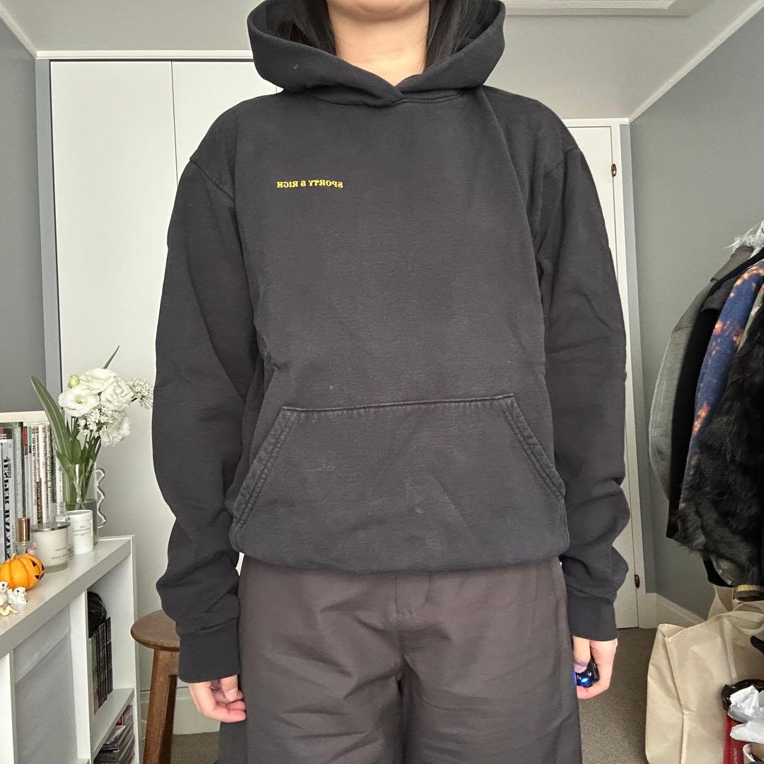 トップス sporty & rich hoodie