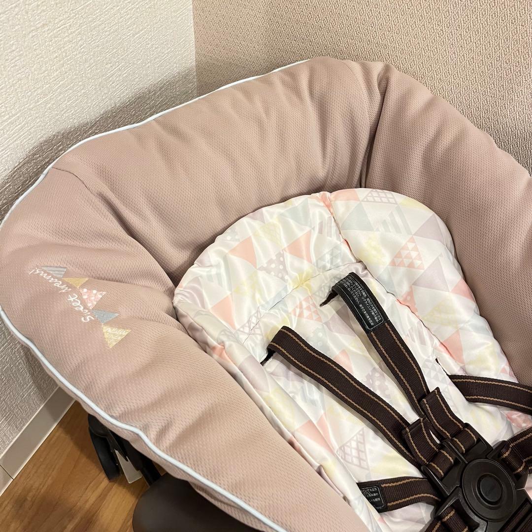 【美品】 コンビ ネムリラ 4キャス ハイローチェア アカチャンホンポ限定