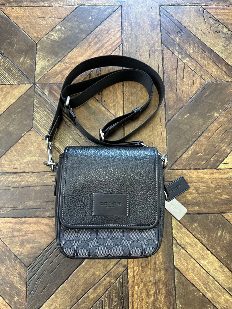 COACH ルーカス クロスボディ バッグ・シグネチャー ジャカード