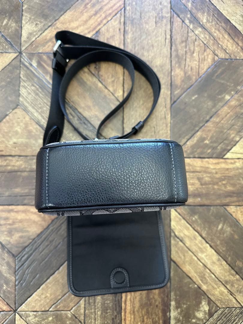 COACH ルーカス クロスボディ バッグ・シグネチャー ジャカード