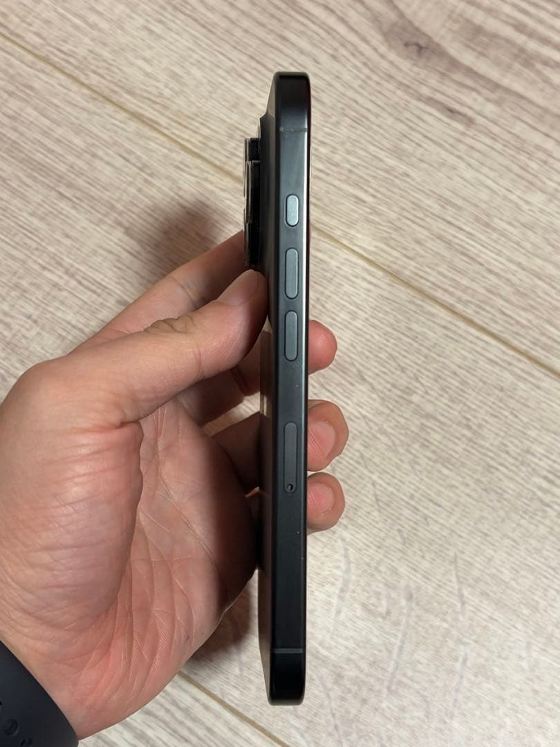iPhone 16 pro 128g 本体