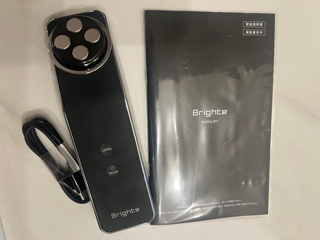 大人気 【エレキリフト】ブライト Brighte 美顔器　佐々木希