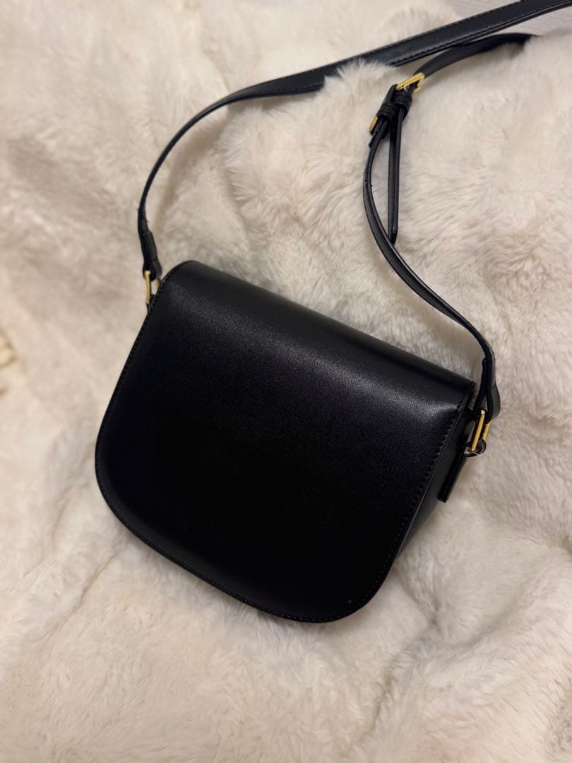 セリーヌ／CELINE ティーン ブザス トリオンフショルダーバッグ黒ラスト1点