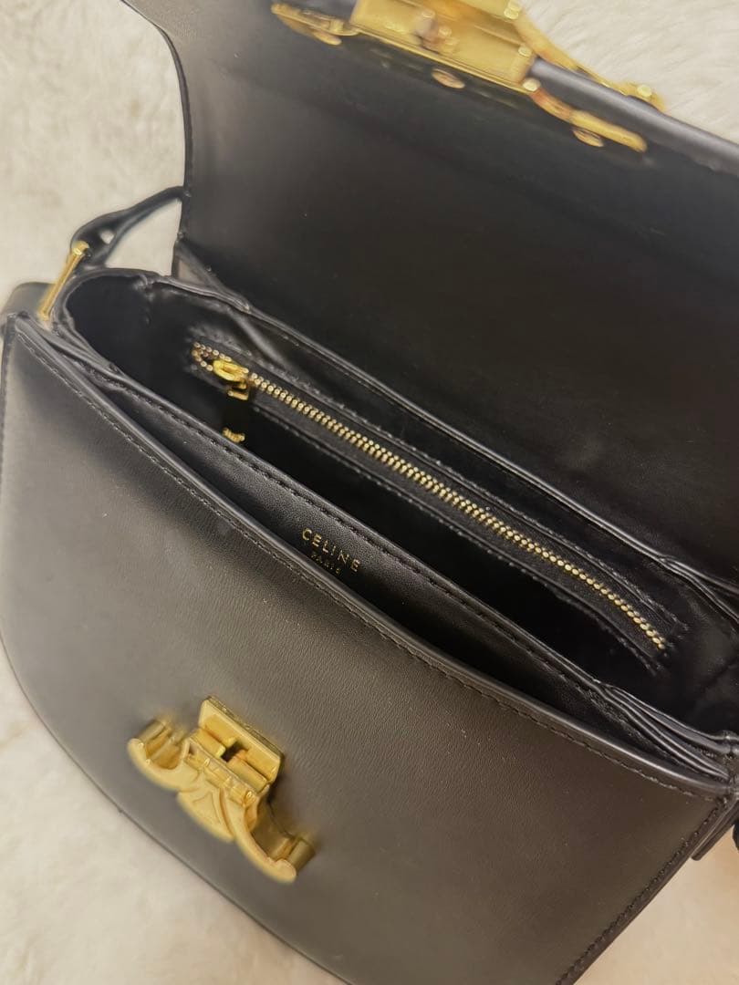 セリーヌ／CELINE ティーン ブザス トリオンフショルダーバッグ黒ラスト1点