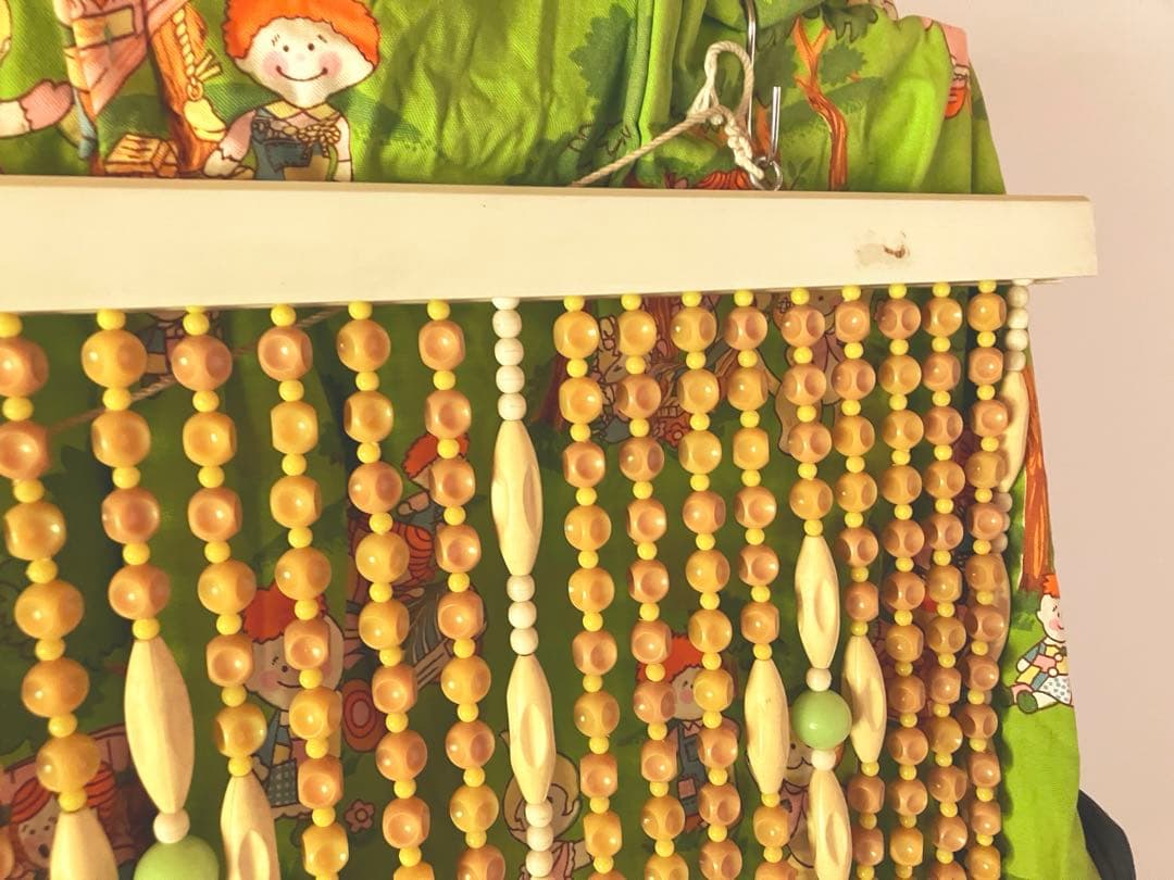 昭和レトロ ビーズのれん 黄色 緑色 当時物　レトロポップ 玉暖簾 珠暖簾