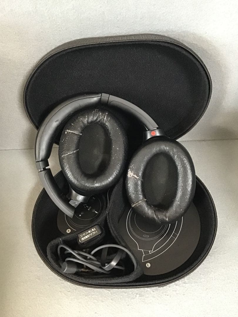 SONY ワイヤレスヘットホン　ブラック　WH-1000XM4