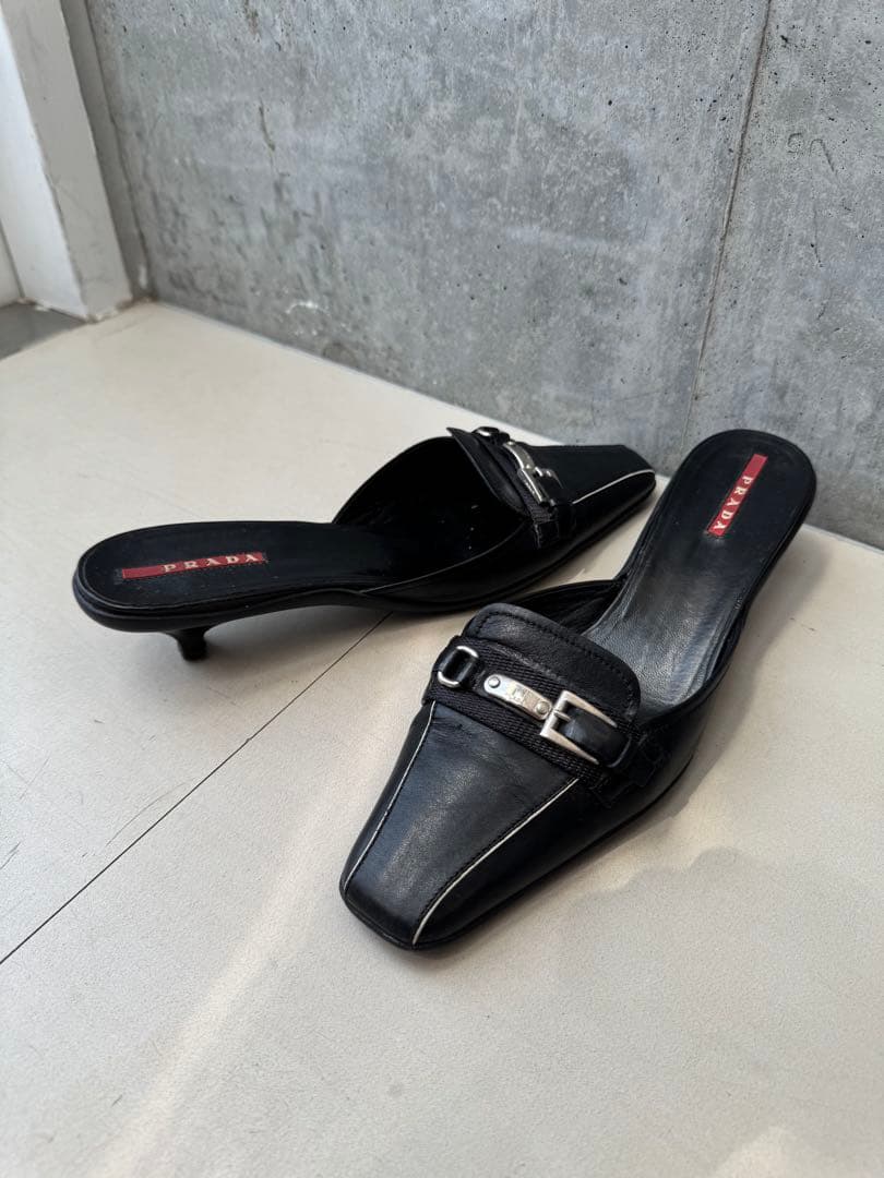 PRADA 低いヒールシューズ　37.5