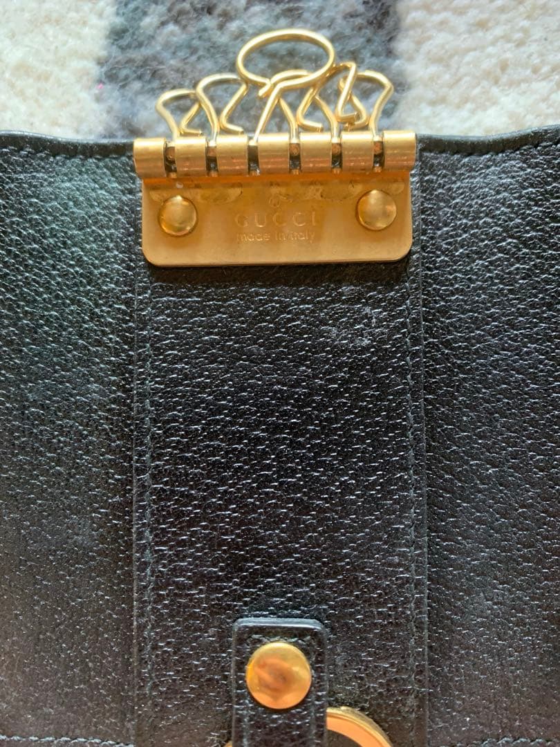 GUCCI ブラックレザーキーケース