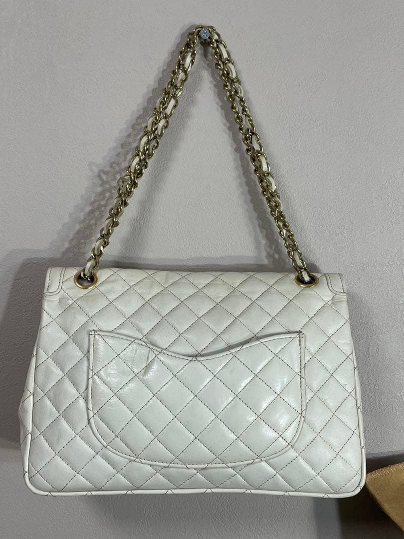 CHANELキルティング　マトラッセ チェーン ショルダーバッグ ラムスキン