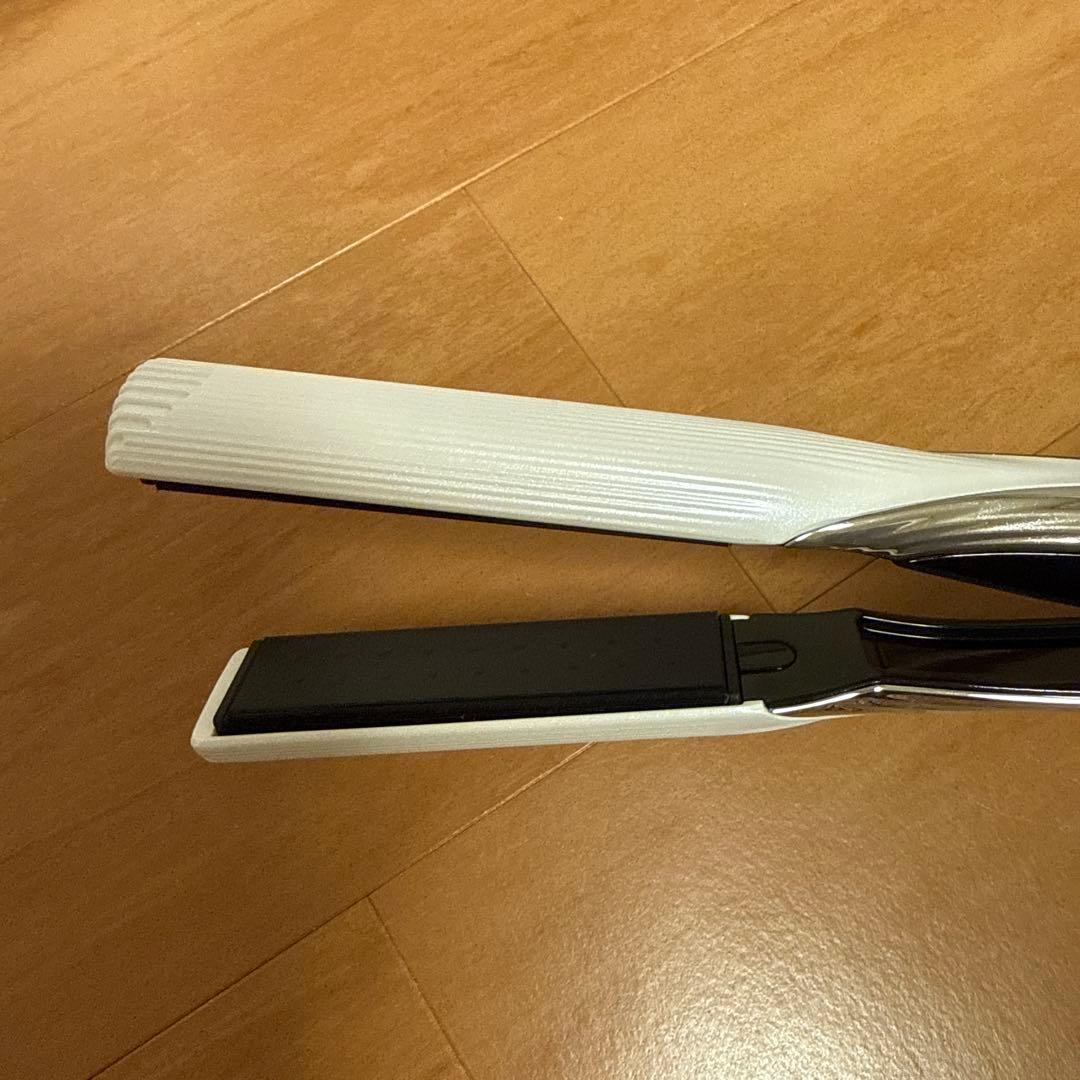 ReFa ストレートアイロン ホワイト