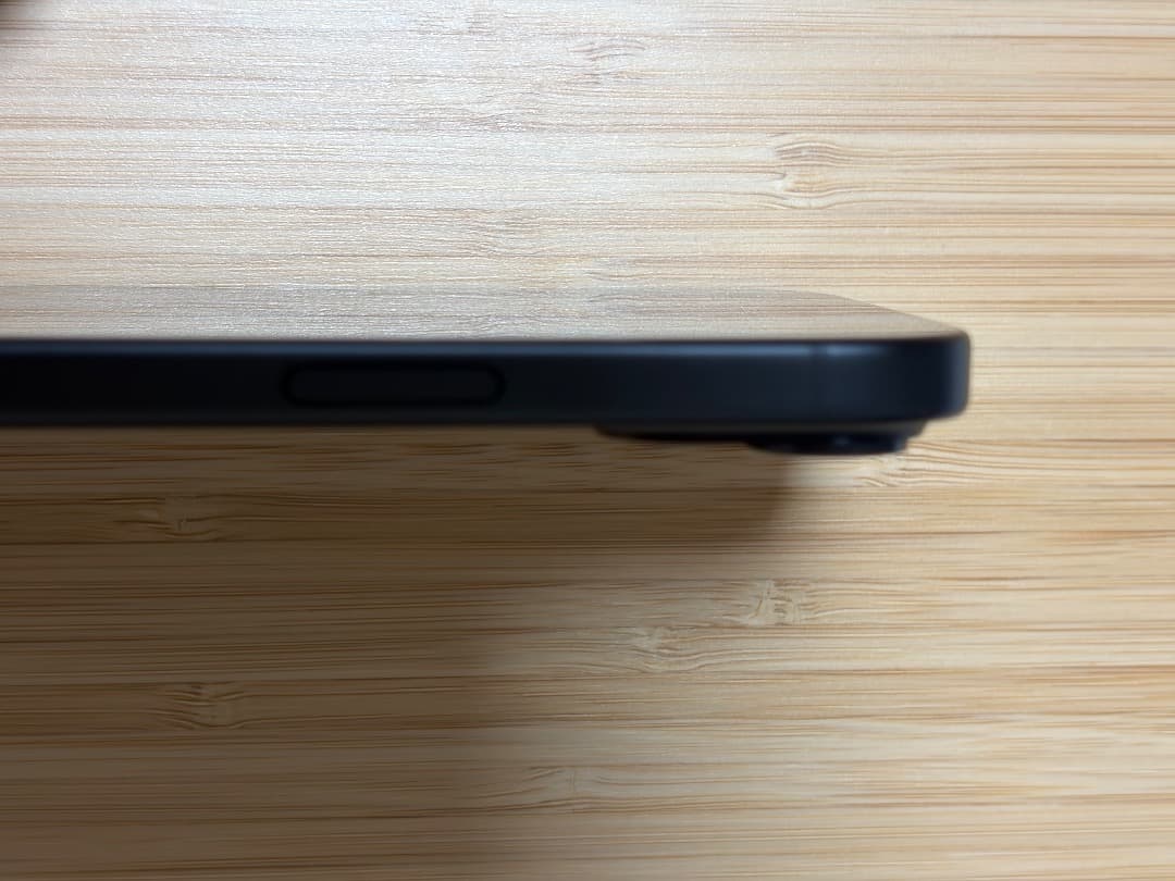 iPhone 15 Plus 128GB（ブラック）本体