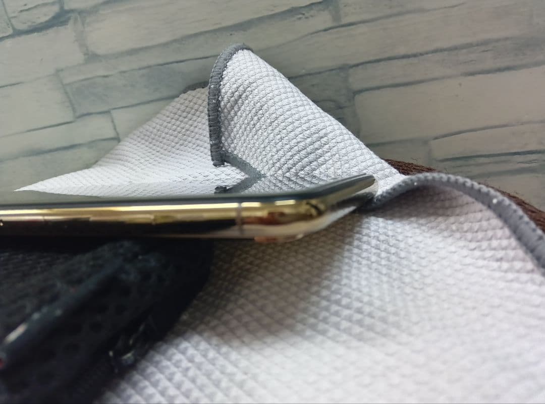 iPhone XS MAX　256GB ゴールド