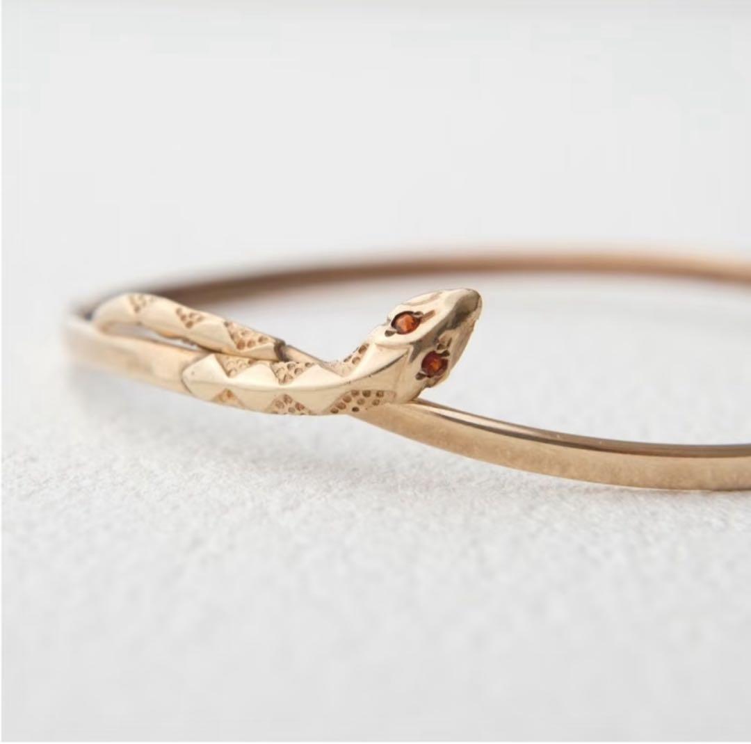 イギリス製ヴィンテージの9Kゴールド製スネークバングル