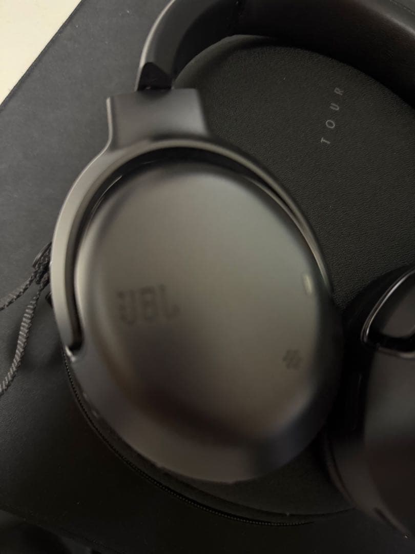 JBL Tour One M2 ブラック　ワイヤレスヘッドホン