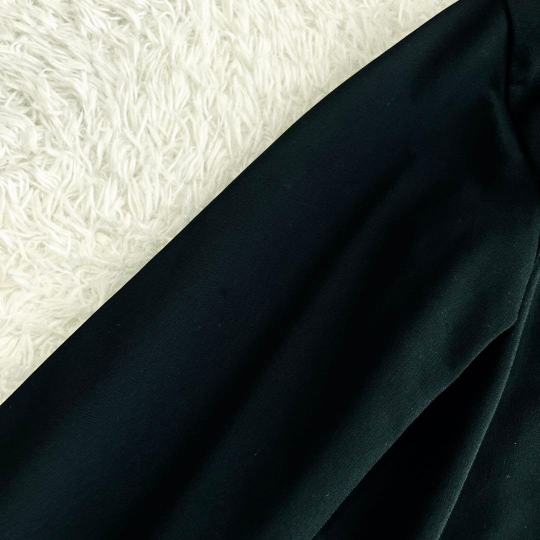 レオナール✨カットソー トップス トリム 花 ロゴプレート 黒 ピンク 40