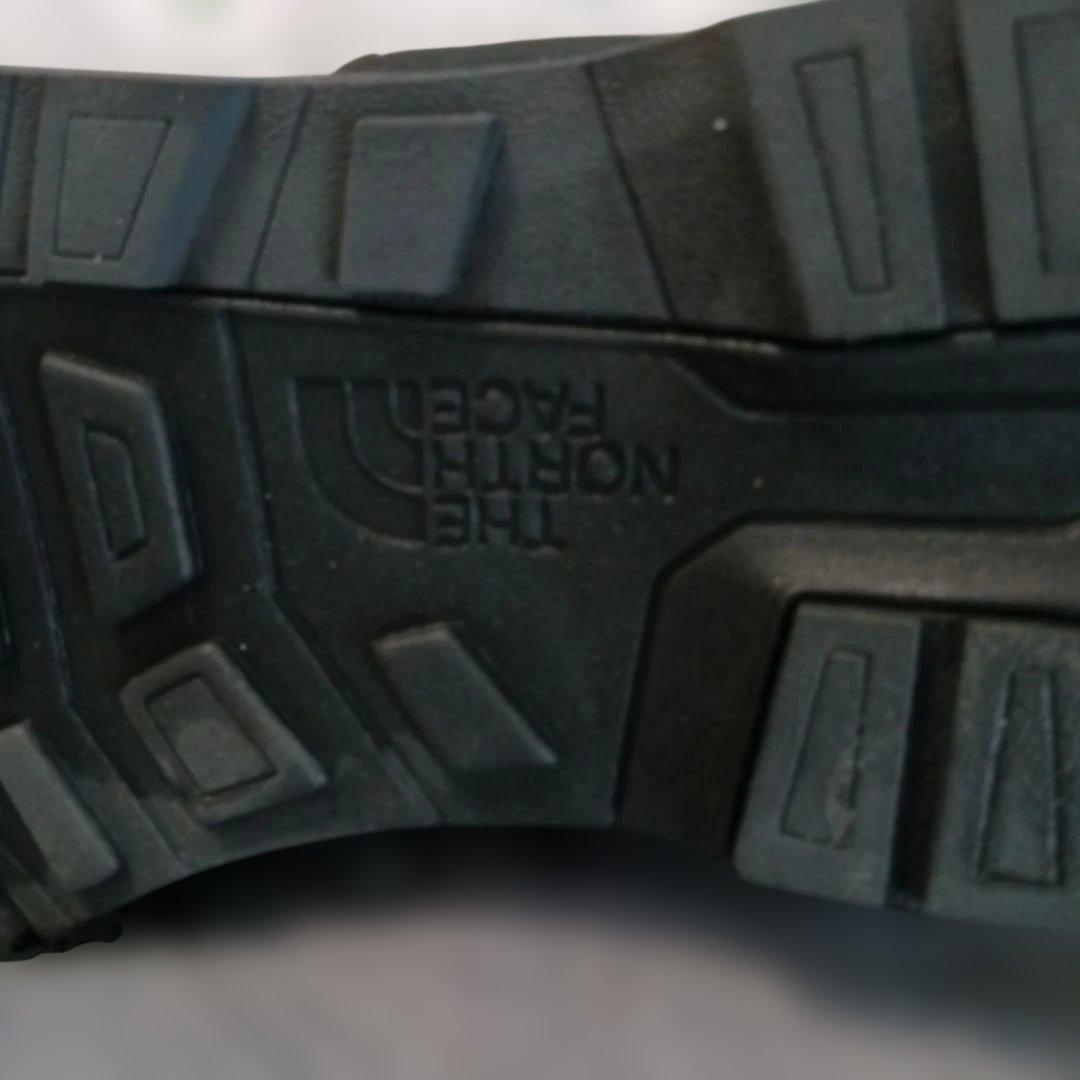 で*め様 ノースフェイスブーツ25センチ