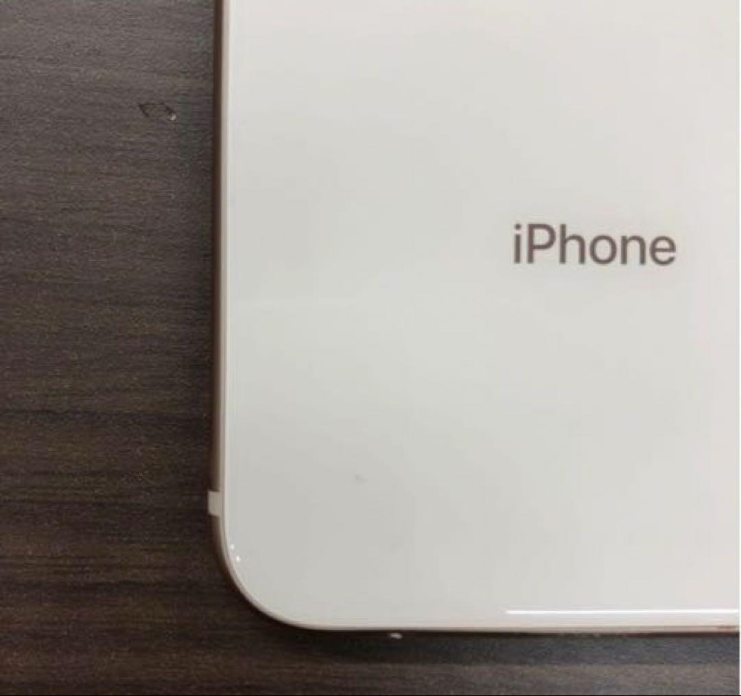 iPhone 8 64GB SIMフリー ディスプレイにヒビ有り