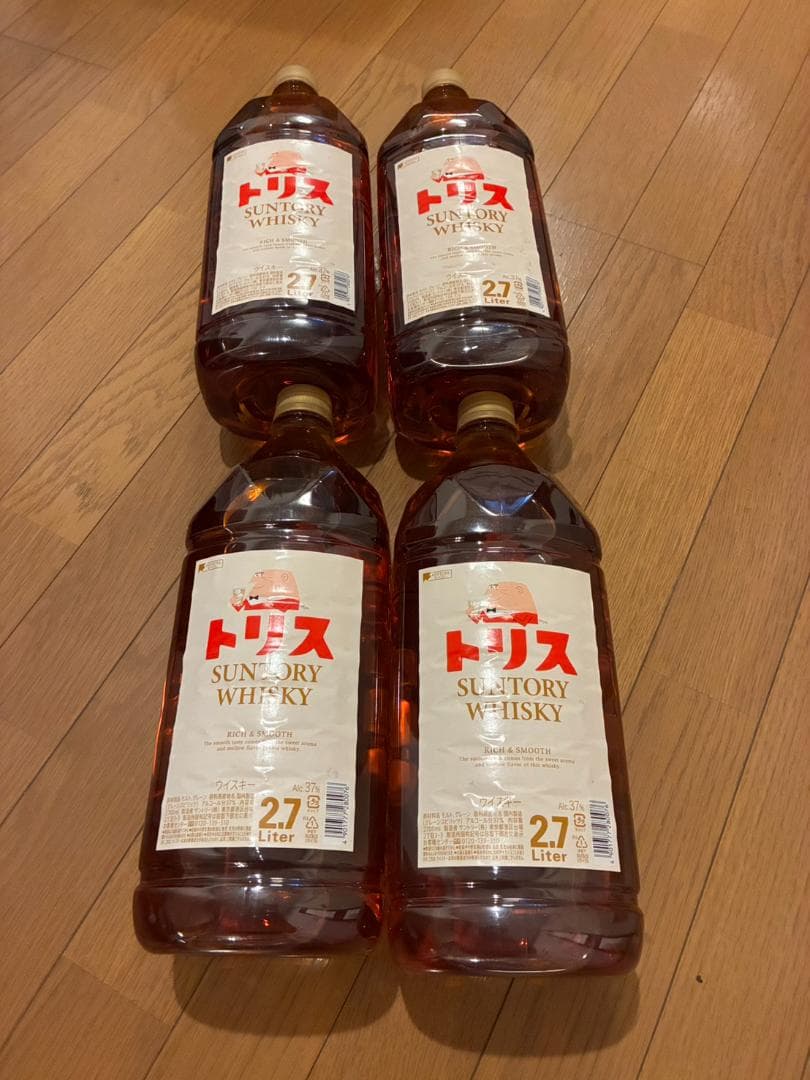 トリス 2700ml　４本