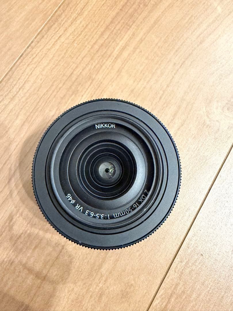 Nikon Z 50 ミラーレスカメラ 2本レンズ、単焦点レンズ付き