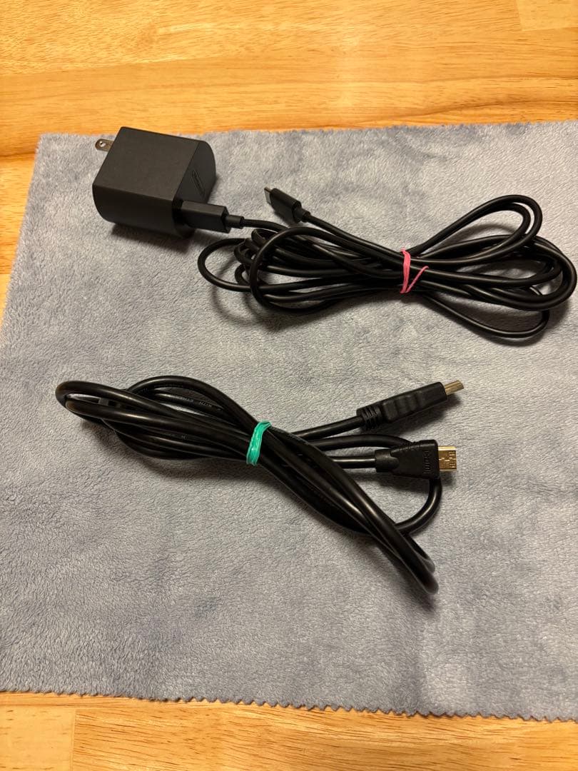 13.3インチ　モバイルモニター　New Bridge