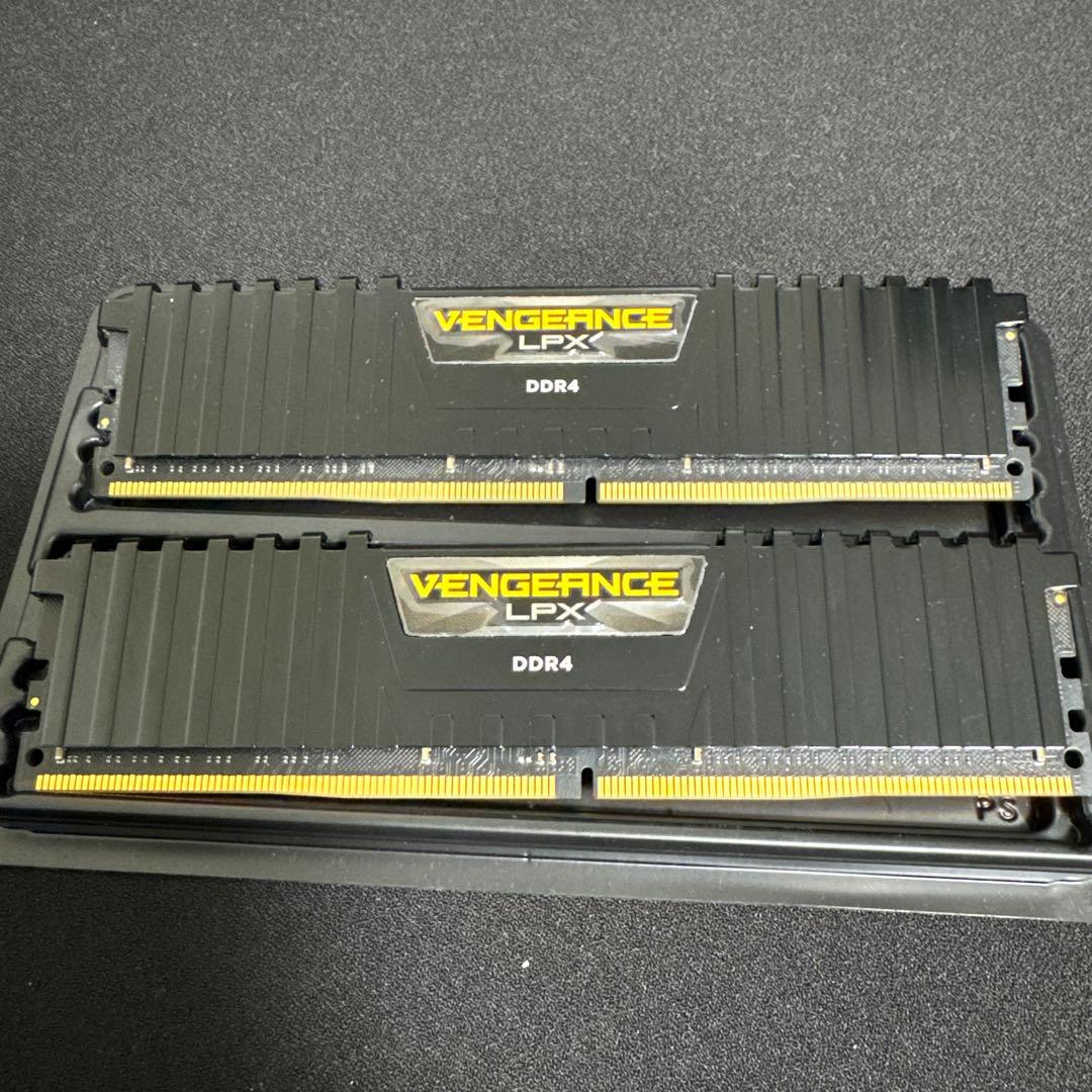 メモリー Vengeance LPX 16GB DDR4 2666MHz