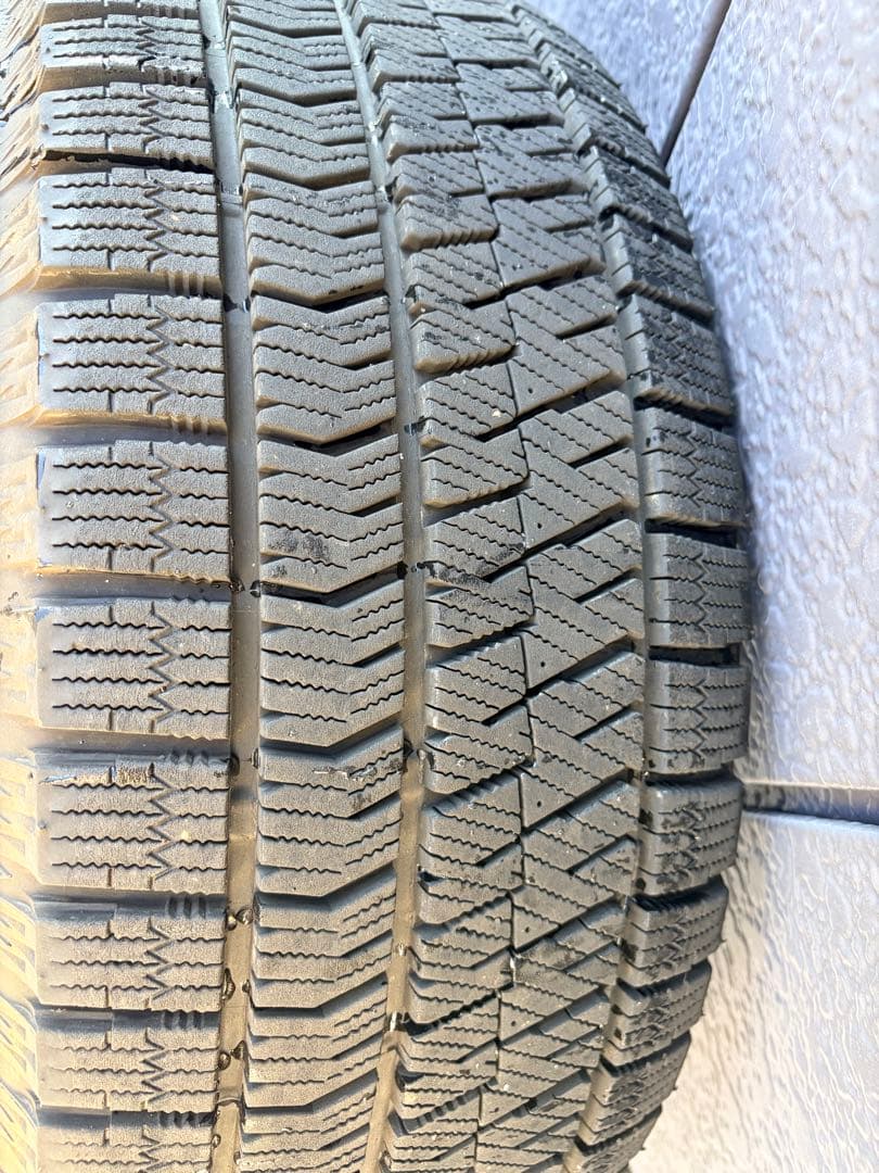 SUBARUレヴォーグ 17インチ スタッドレスタイヤ＋ホイールセット