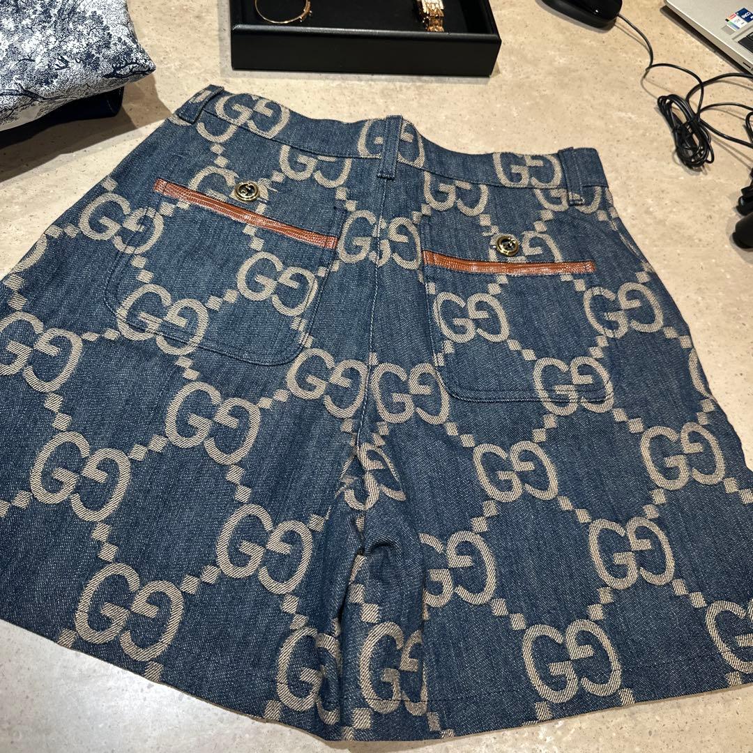 GUCCI ショートパンツ　42