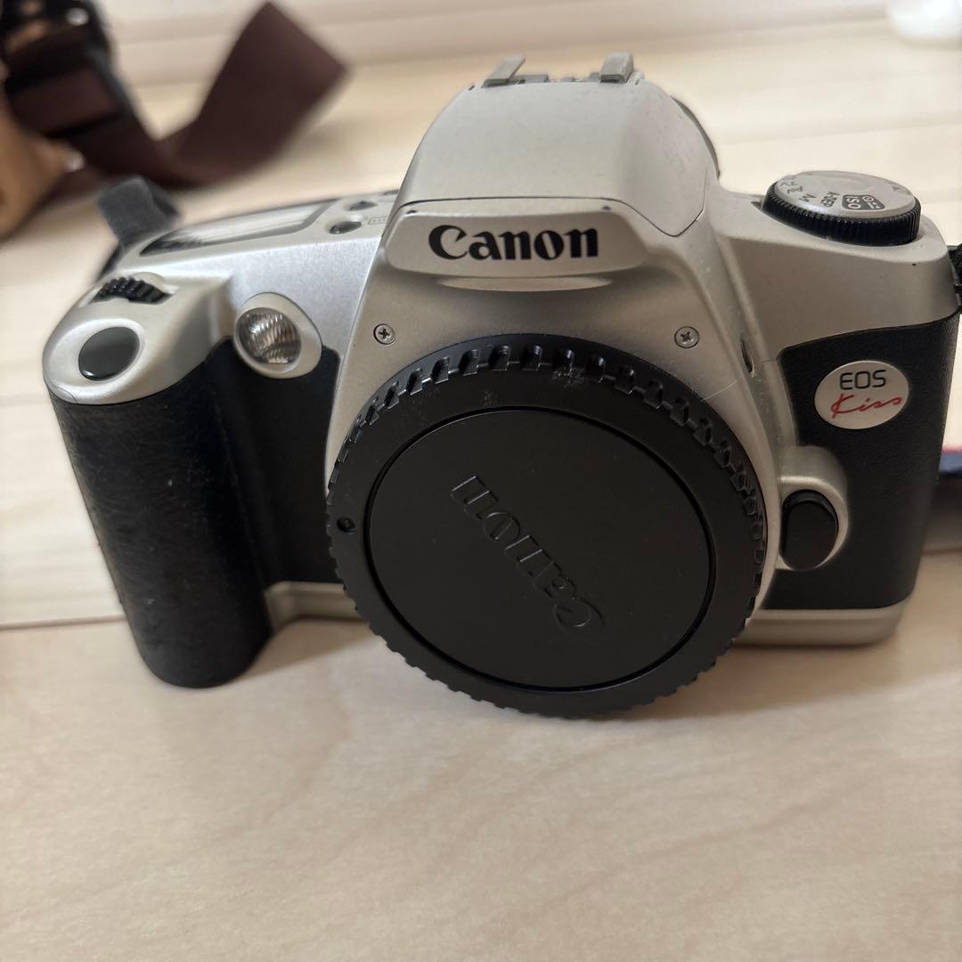 フィルムCanon EOS Kiss 一眼レフカメラ レンズ2本セット作動不明