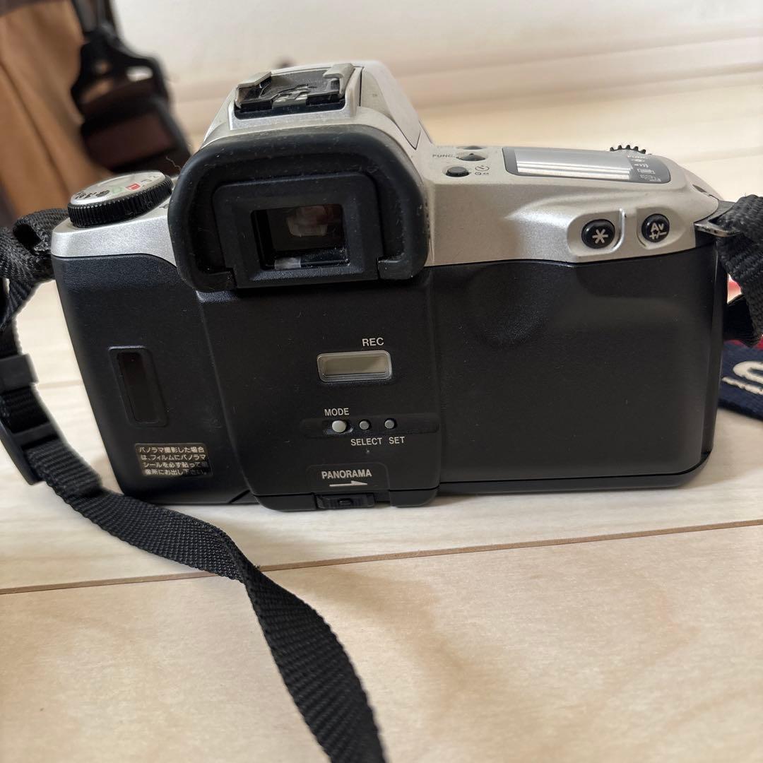 フィルムCanon EOS Kiss 一眼レフカメラ レンズ2本セット作動不明