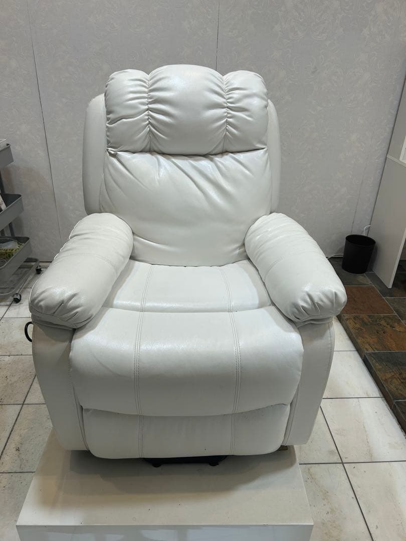 ねねね電動ラウンジチェア SHIFFON jrリクライニングソファ