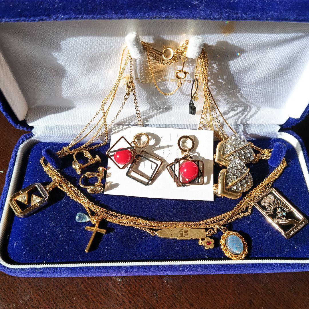 最安値遺品生前整理アクセサリー纏K18アクアマリントップPierreCardin