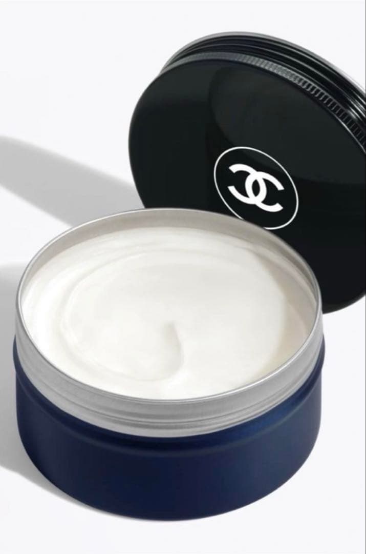 ビビアン【新品未開封】CHANEL ブルードゥシャネルオールオーバーバーム