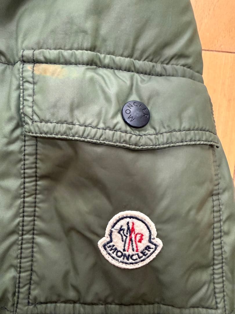 MONCLER オリーブグリーン ダウンジャケット