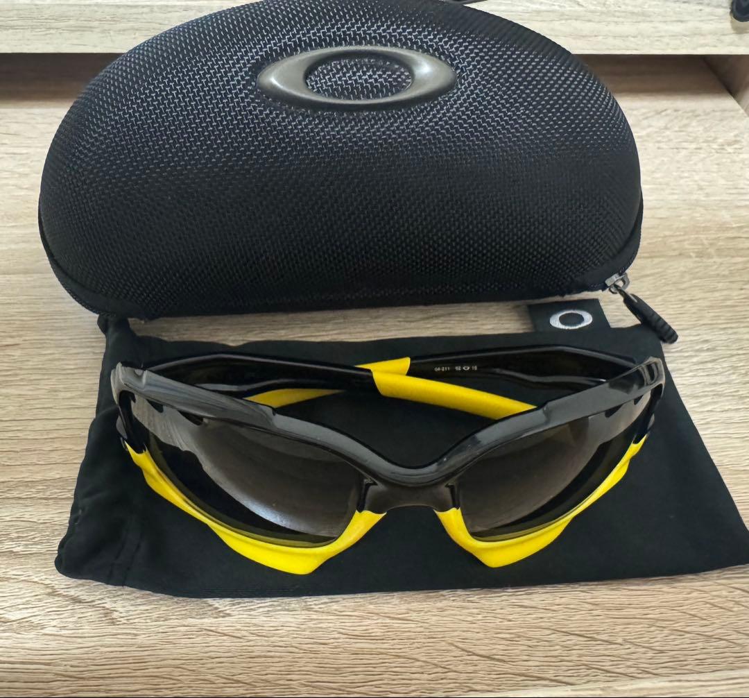 ビ*タ様 【希少】OAKLEY LIVESTRONG オークリー　サングラス