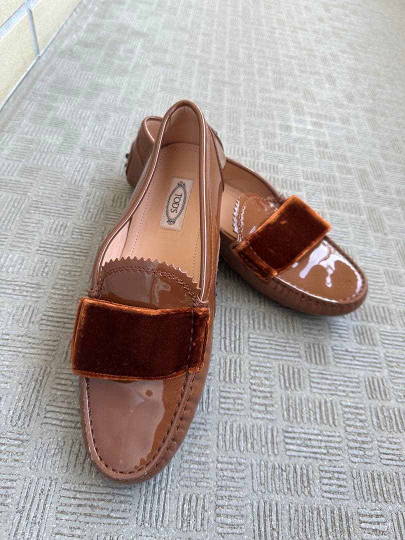 ❣️TOD'S トッズ❣️ローファー　エナメル　ベロア　リボン38.5 38 1/2