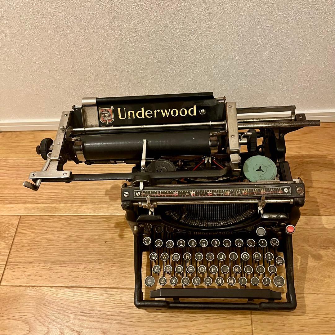 【アンティーク】UnderWood(アンダーウッド)タイプライター【インテリア】