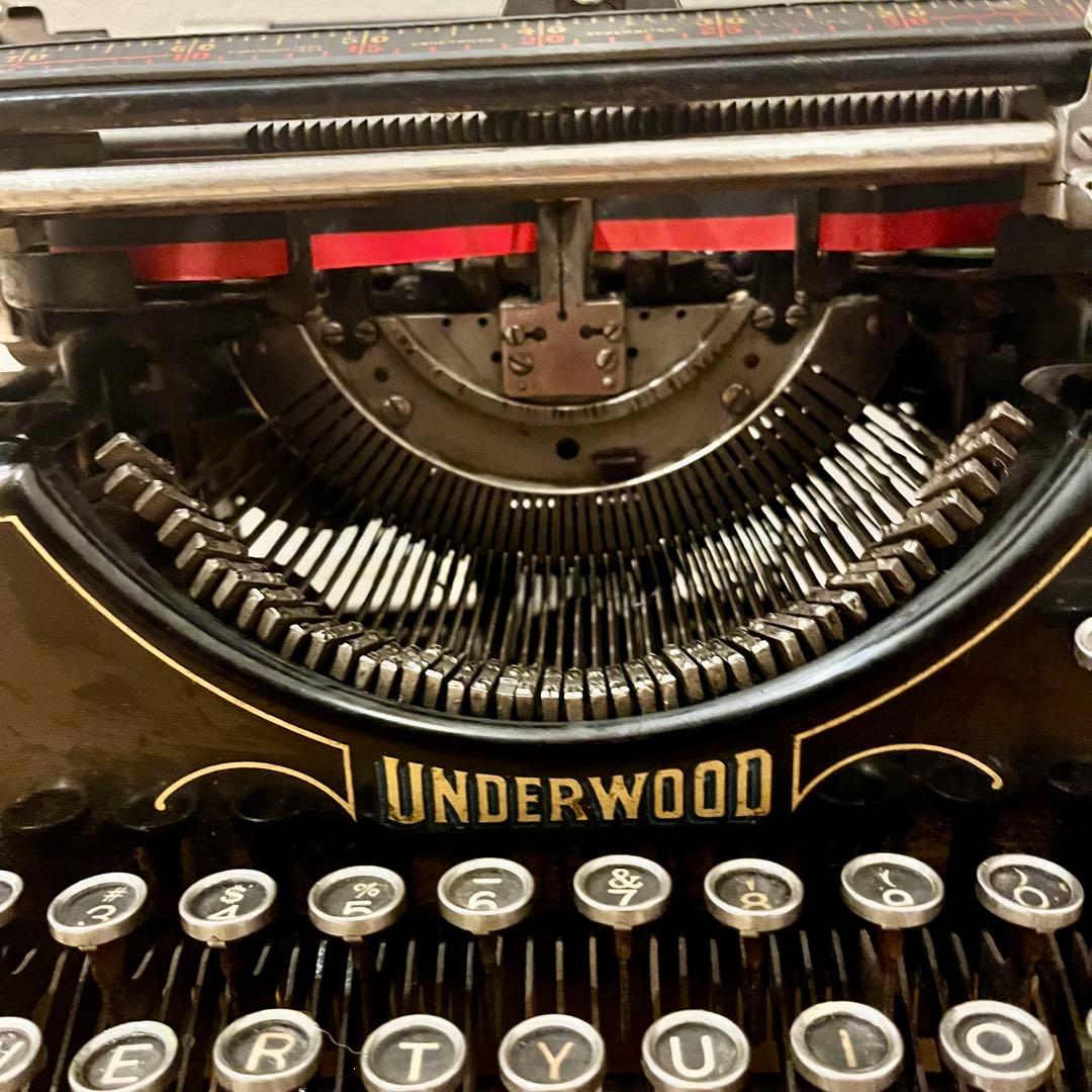 【アンティーク】UnderWood(アンダーウッド)タイプライター【インテリア】