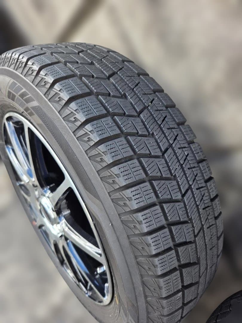 KEI様用 2022年製Yokohama 175/65R15 スタッドレスタイヤ