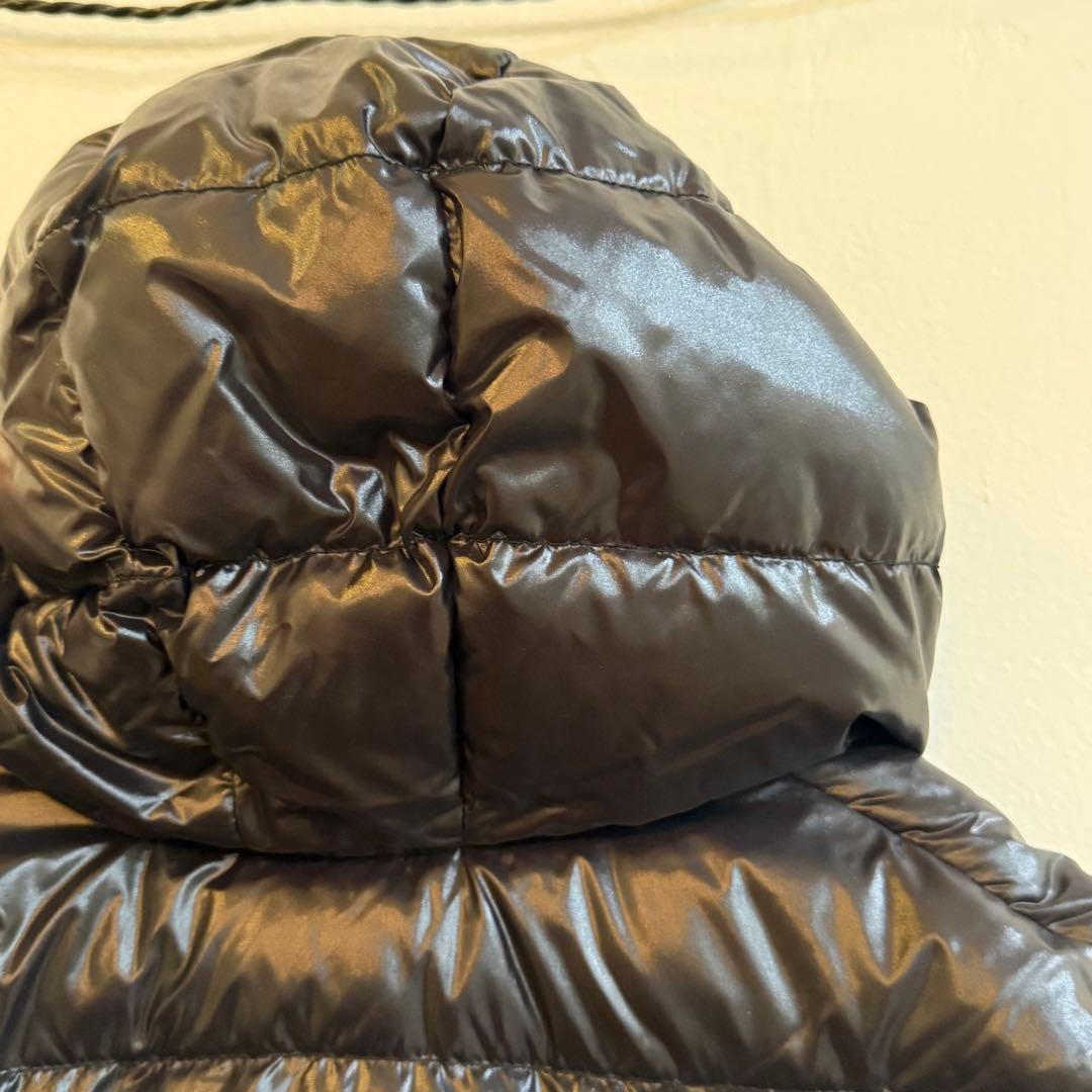 DUVETICA ブラックダウンベスト 48