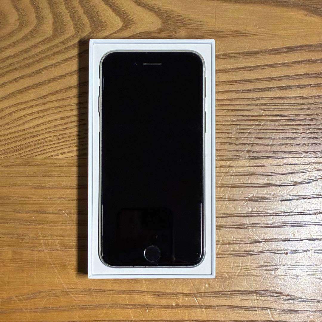 スマートフォン本体 Apple iPhone SE3 starlight 64GB