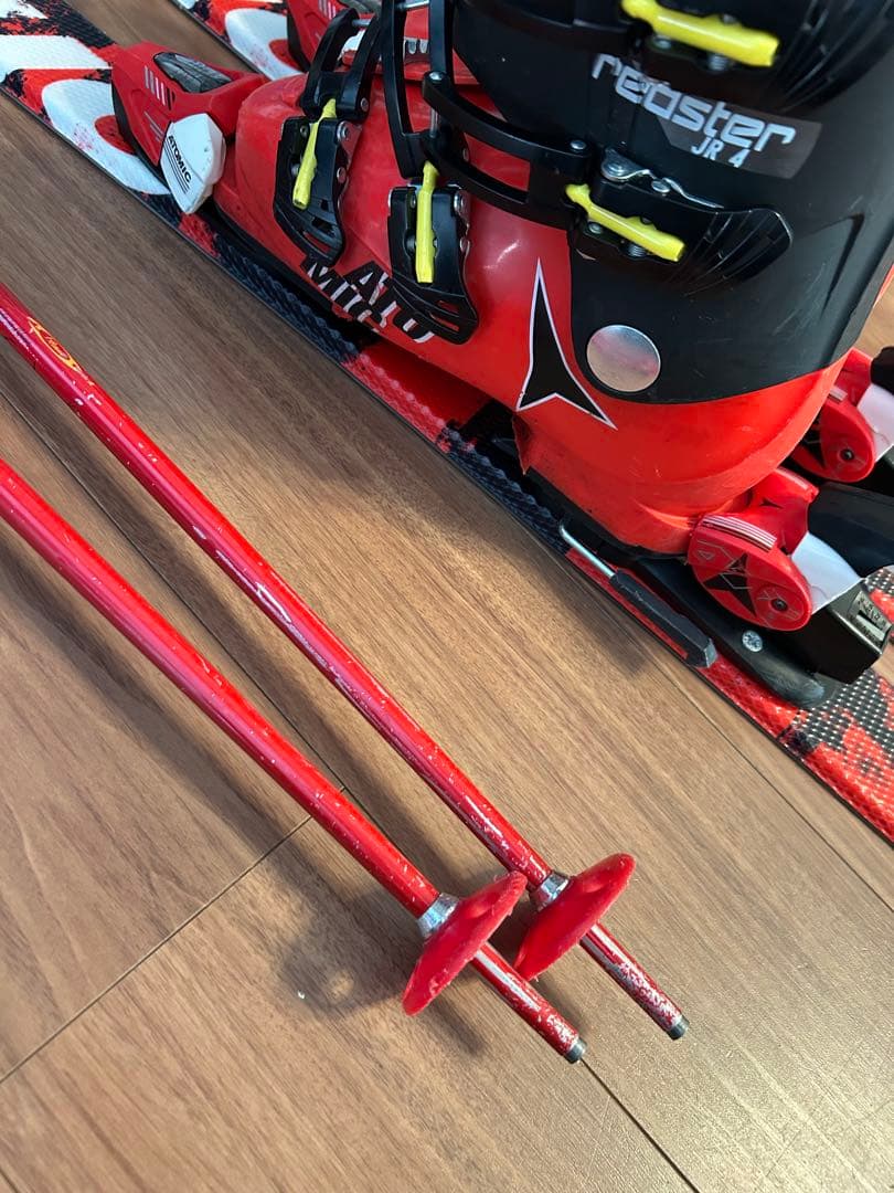 ATOMIC スキーセット ブーツとポール付き