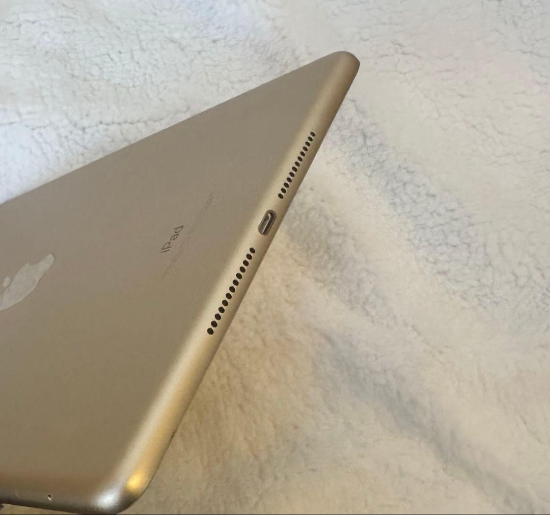 Apple iPad (第5世代) ゴールド 32GB 本体　美品　箱あり