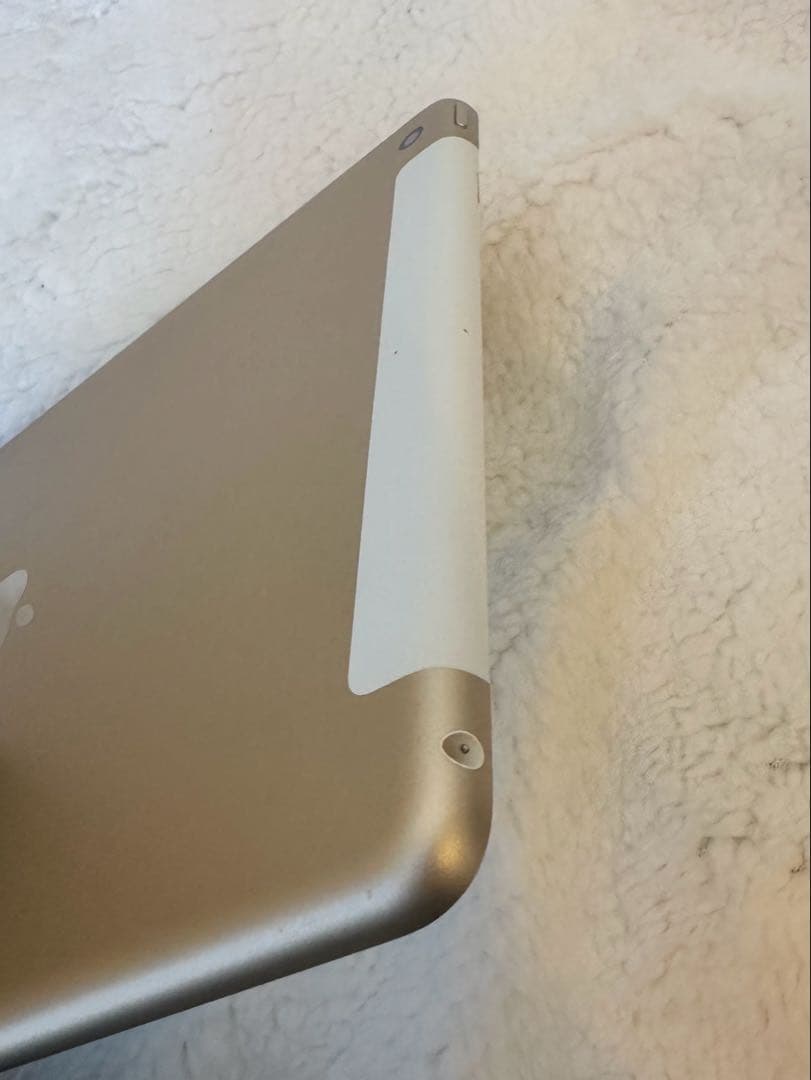 Apple iPad (第5世代) ゴールド 32GB 本体　美品　箱あり