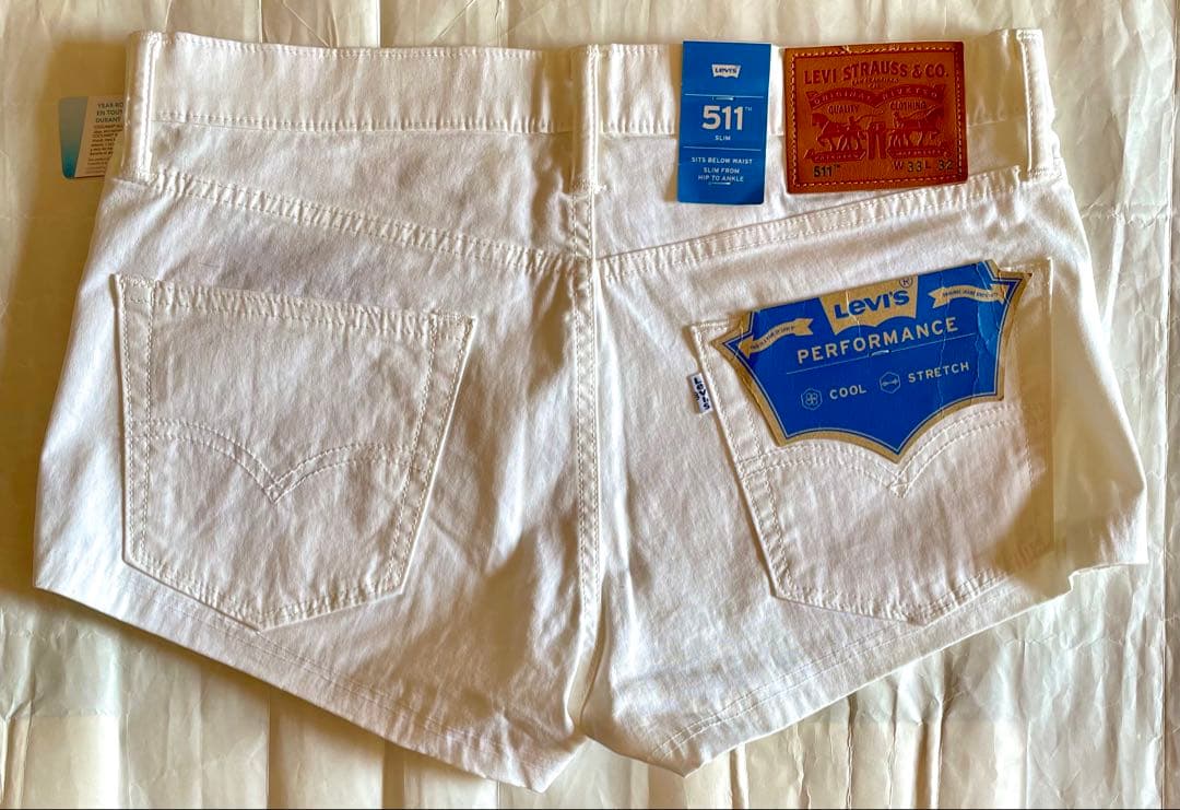 Levi's❗️メンズホワイト短パン❗️夏用クールマックス❗️新品未使用❗️（ＸＬ）❗️