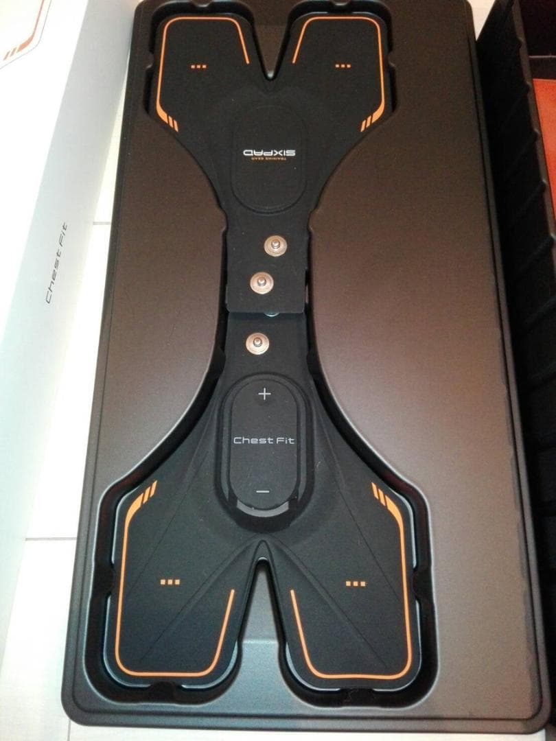 チェストフィット 正規品　シックスパッド SIXPAD