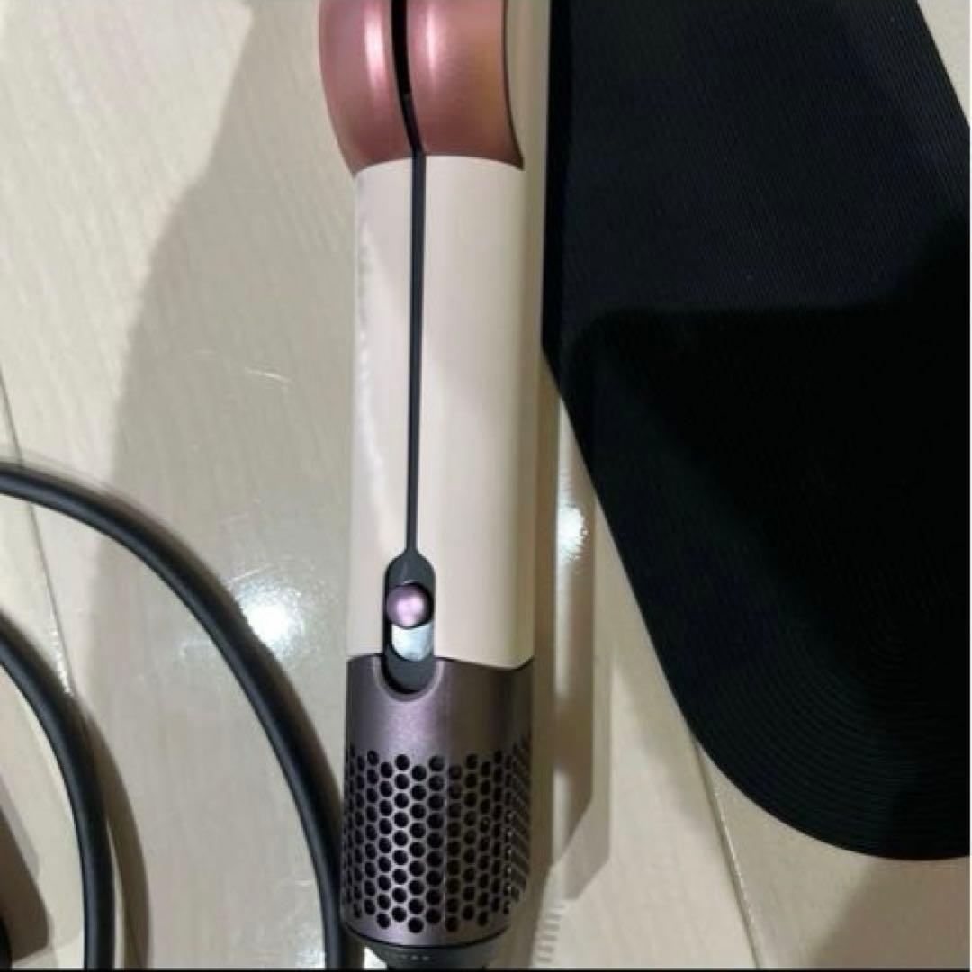 さくたろう。Dyson ダイソン　ストレイトナー　ドライヤー　セット売り